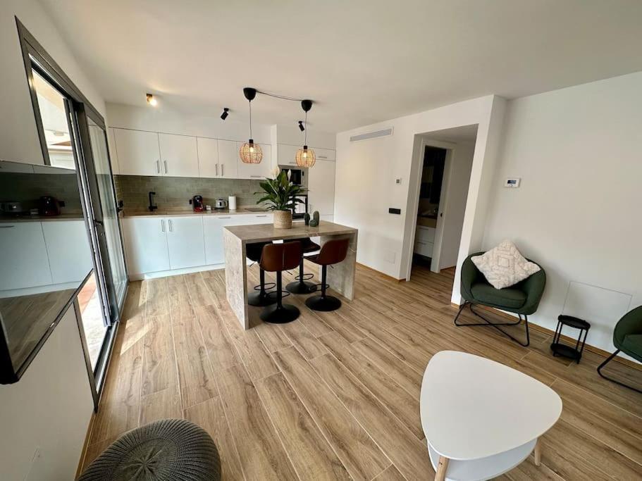 Moderno Y Acogedor Apartamento Con Terraza “ Llebeig” Сольер Экстерьер фото